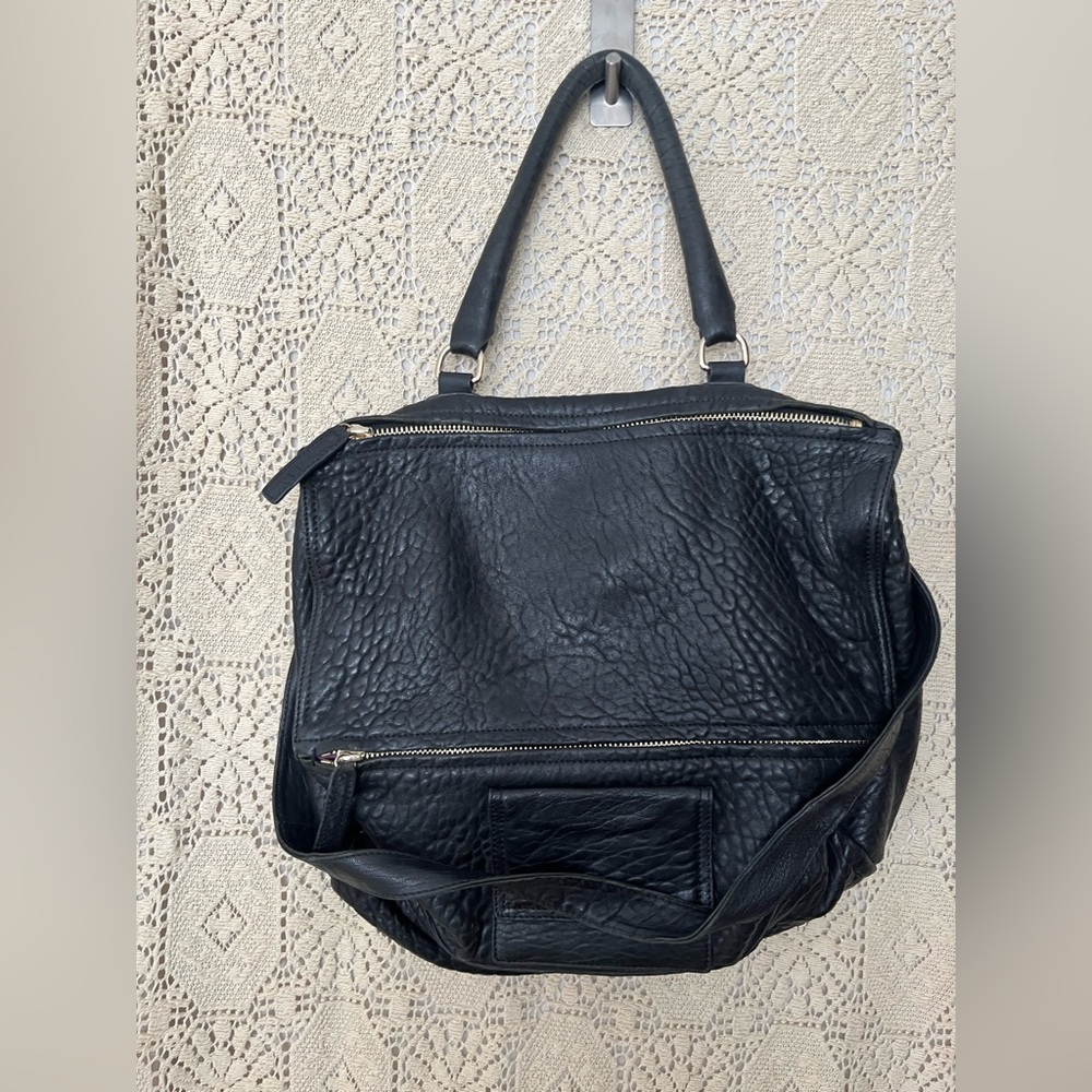 NWOT large BOXY pebbled Leather black bag NOT PANDORA but in that vibe